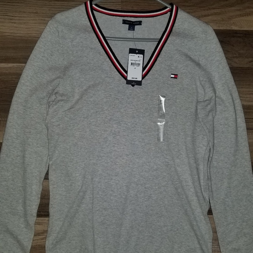New Tommy hilfiger sweater